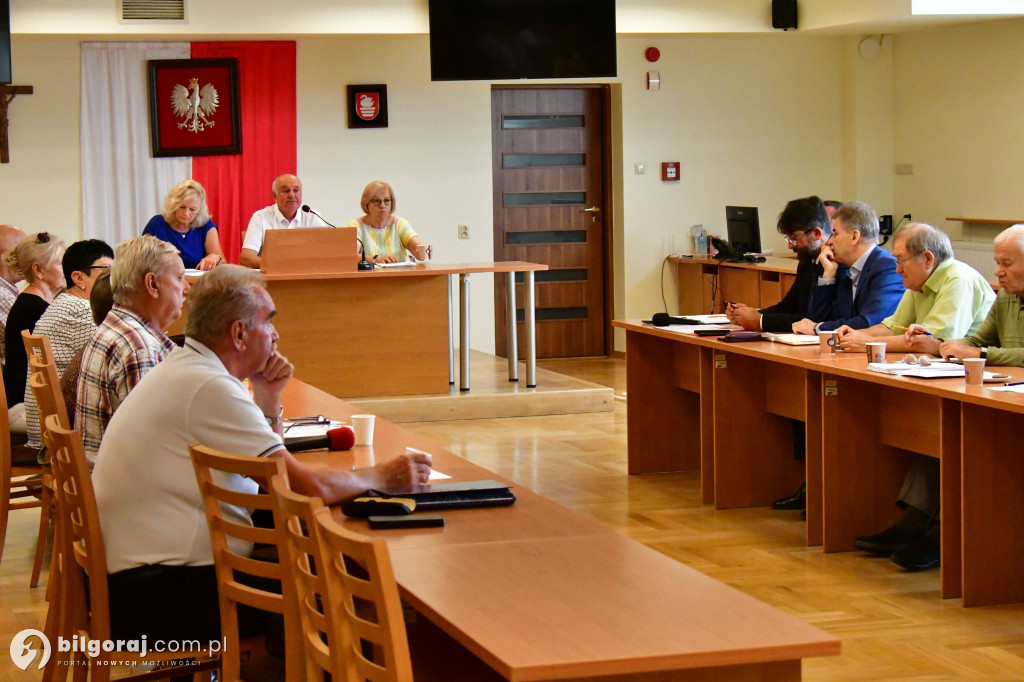 IX sesja Biłgorajskiej Rady Seniorów: Rozwój miasta i wsparcie dla seniorów