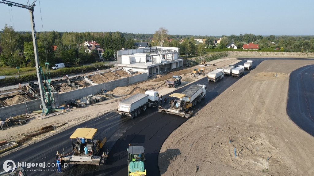 Zbliżamy się do otwarcia Autodromu Biłgoraj: Ostatnie prace nad nawierzchnią!