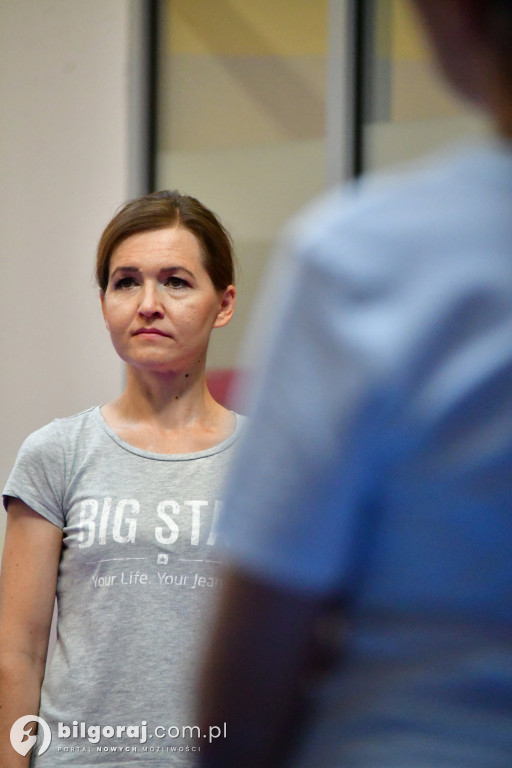 Umiejętności, które ratują: Projekt 'Bezpieczna Kobieta' dla kobiet w Biłgoraju