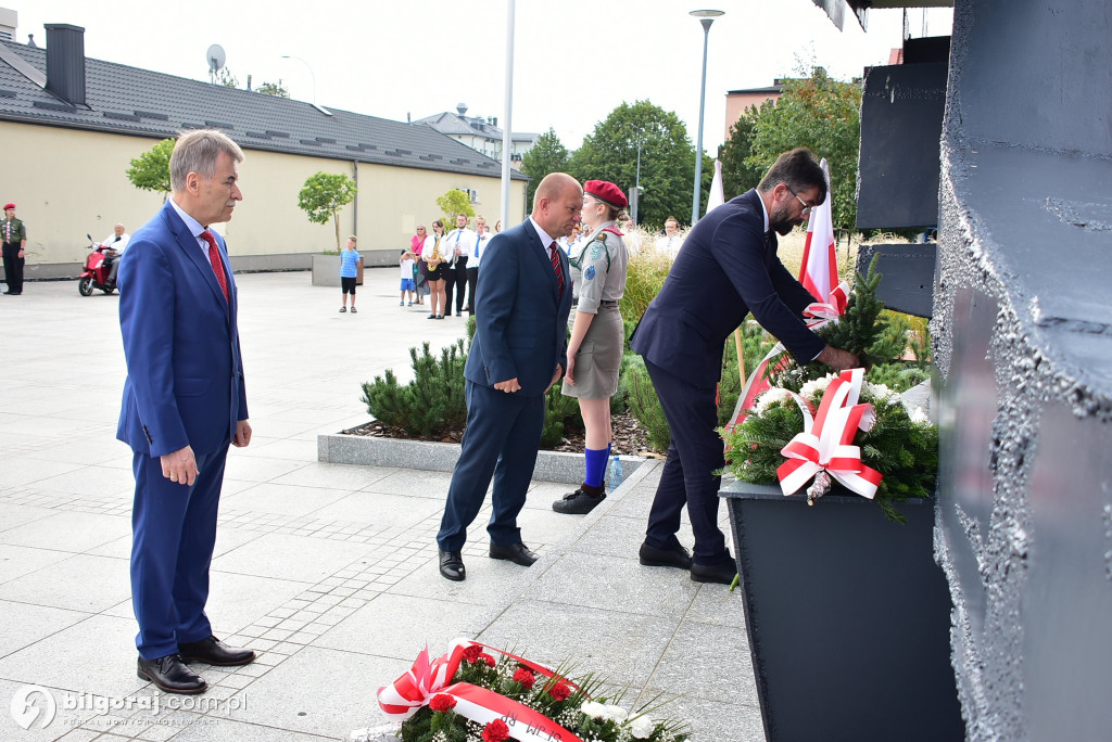 Cześć Bohaterom: Uroczystości 85. rocznicy wybuchu II wojny światowej w Biłgoraju