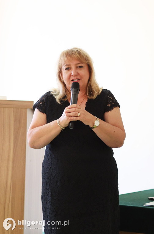 Awanse nauczycielskie wręczone
