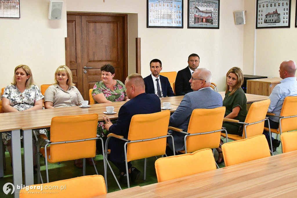 Awanse nauczycielskie wręczone