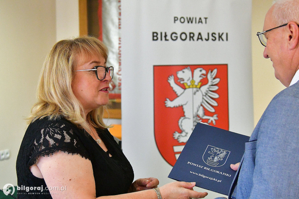 Awanse nauczycielskie wręczone