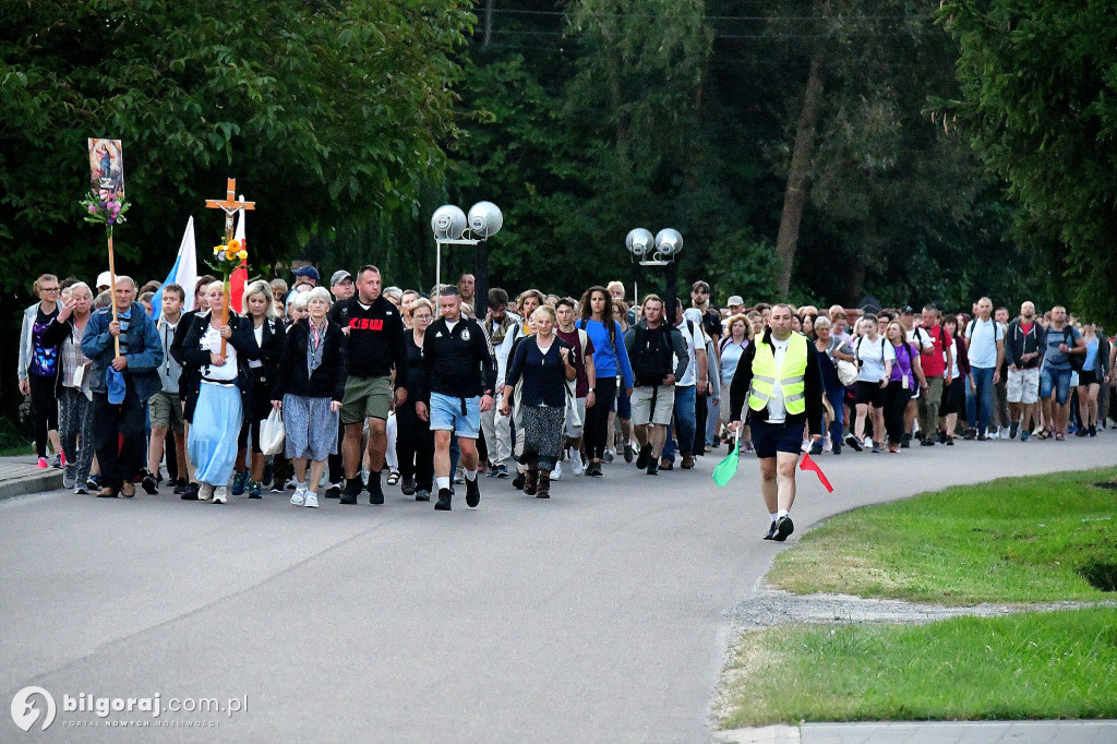 Pielgrzymka z Biłgoraja do Janowa Lubelskiego. 40 km w drodze do sanktuarium Matki Bożej Różańcowe