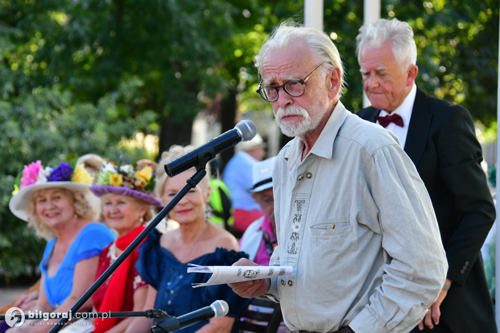 Seniorzy w akcji: Narodowe Czytanie 