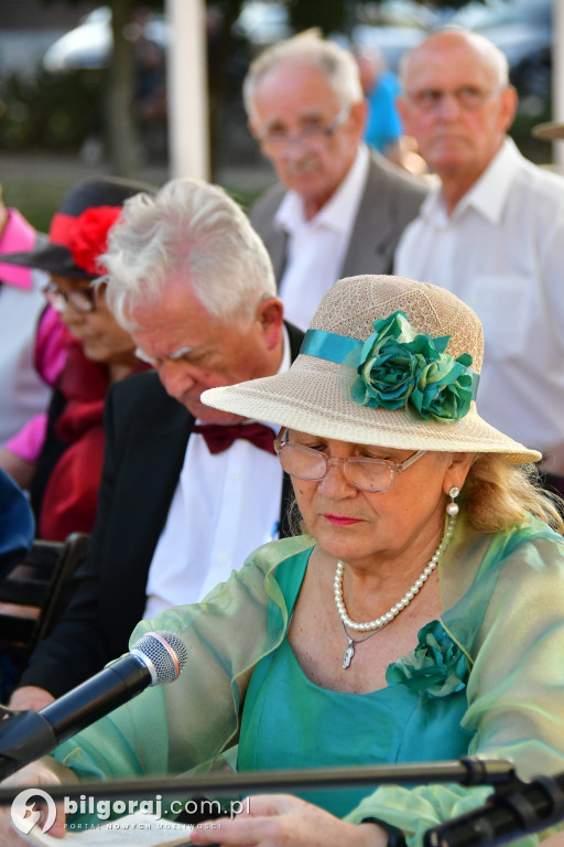 Seniorzy w akcji: Narodowe Czytanie 