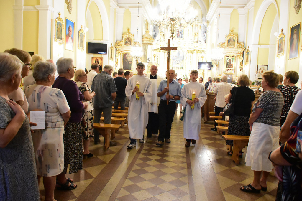 Krucjata Różańcowa za Ojczyznę w Biłgoraju: Świadectwo wiary i nadziei