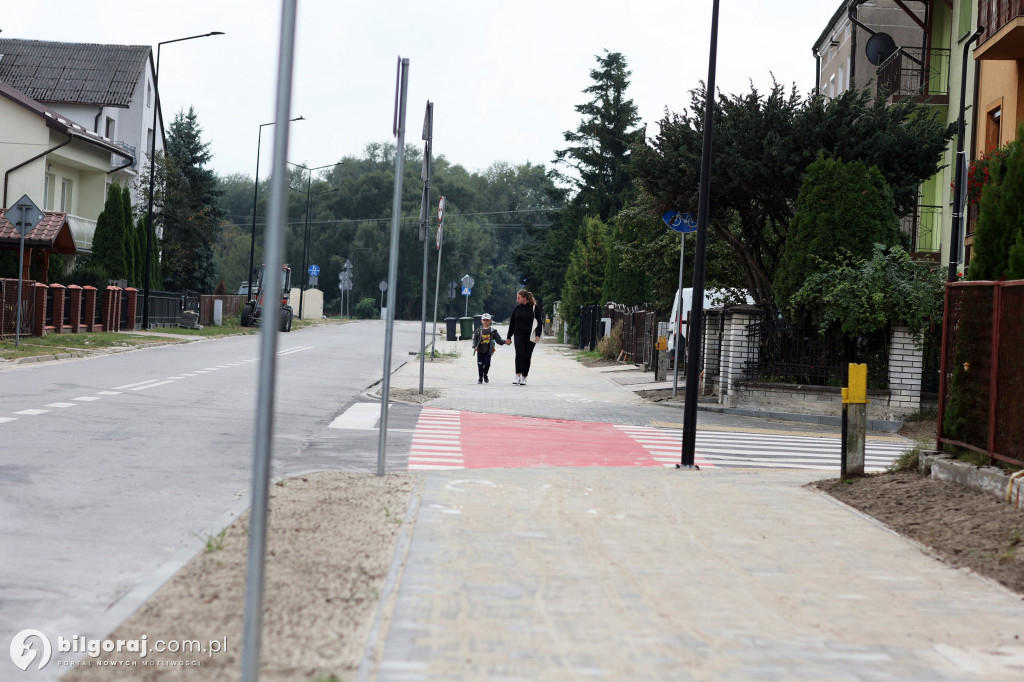 Bezpieczniejsza komunikacja w Biłgoraju – zakończenie budowy drogi dla pieszych i rowerów przy Bagiennej