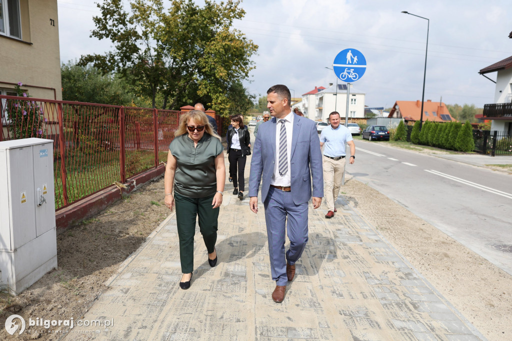Bezpieczniejsza komunikacja w Biłgoraju – zakończenie budowy drogi dla pieszych i rowerów przy Bagiennej