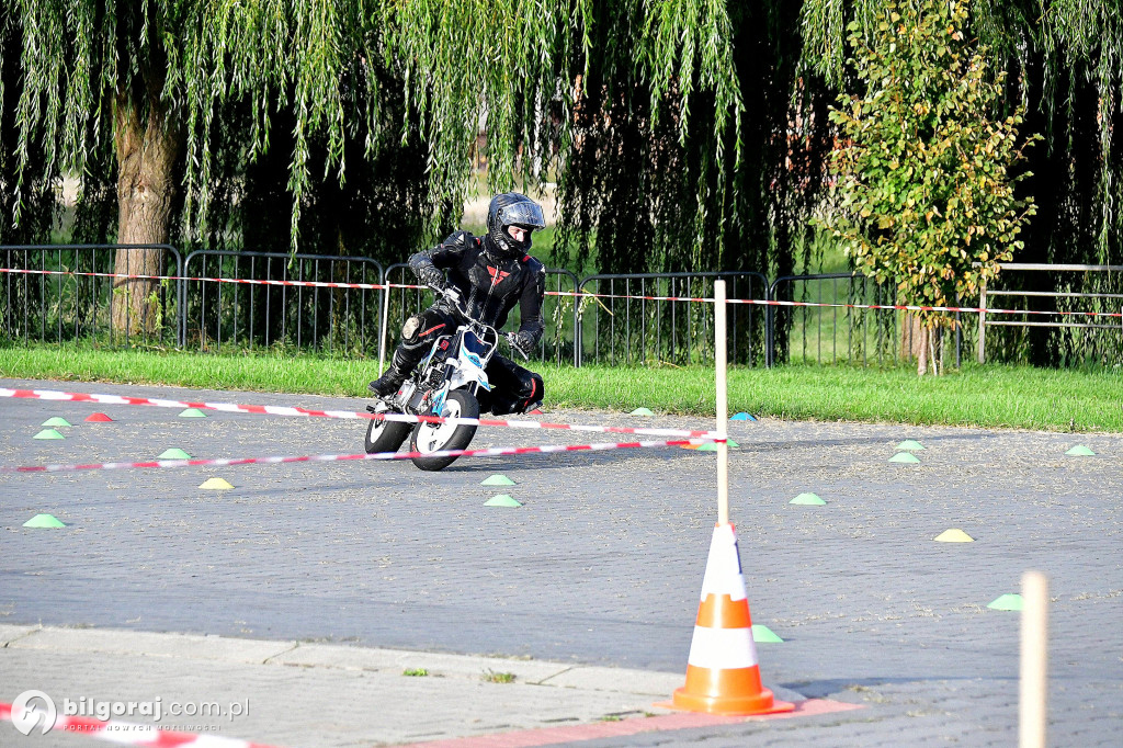 Targowisko przy Jagiełły: Miejsce, gdzie motocykliści rozwijają swoje umiejętności