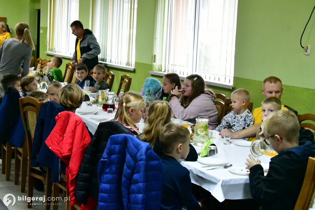 Święto Pieczonego Ziemniaka w Potoku Górnym: Integracja, tradycja i zabawa
