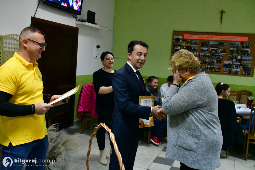 Święto Pieczonego Ziemniaka w Potoku Górnym: Integracja, tradycja i zabawa