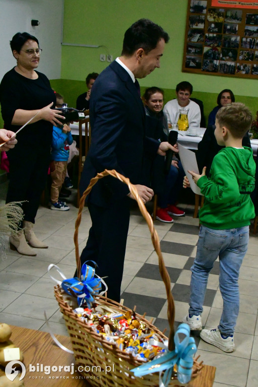 Święto Pieczonego Ziemniaka w Potoku Górnym: Integracja, tradycja i zabawa