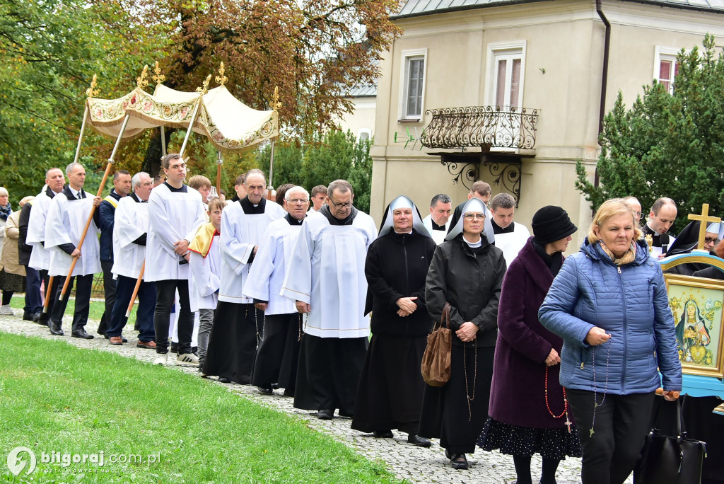 Biłgoraj: Modlitwa i wspólnota podczas odpustu ku czci Matki Bożej Różańcowej