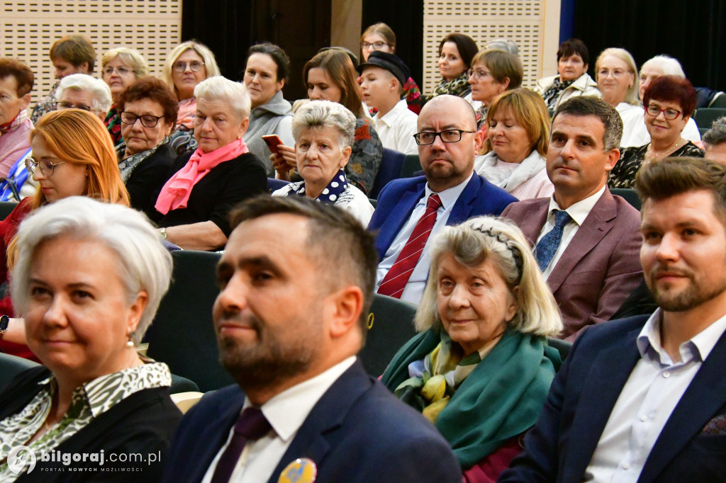 Ruch teatrów wiejskich w Polsce - Ochranianie tożsamości kulturowej