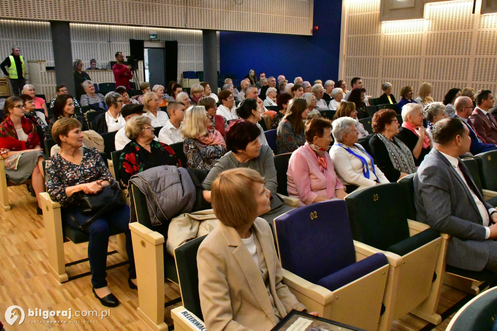 Ruch teatrów wiejskich w Polsce - Ochranianie tożsamości kulturowej