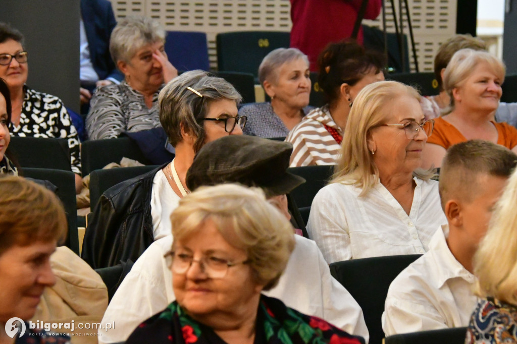 Ruch teatrów wiejskich w Polsce - Ochranianie tożsamości kulturowej