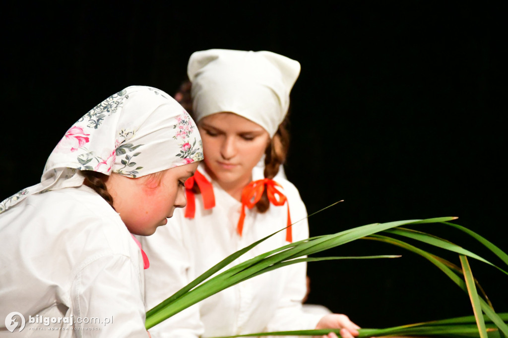 Ruch teatrów wiejskich w Polsce - Ochranianie tożsamości kulturowej