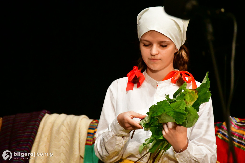 Ruch teatrów wiejskich w Polsce - Ochranianie tożsamości kulturowej