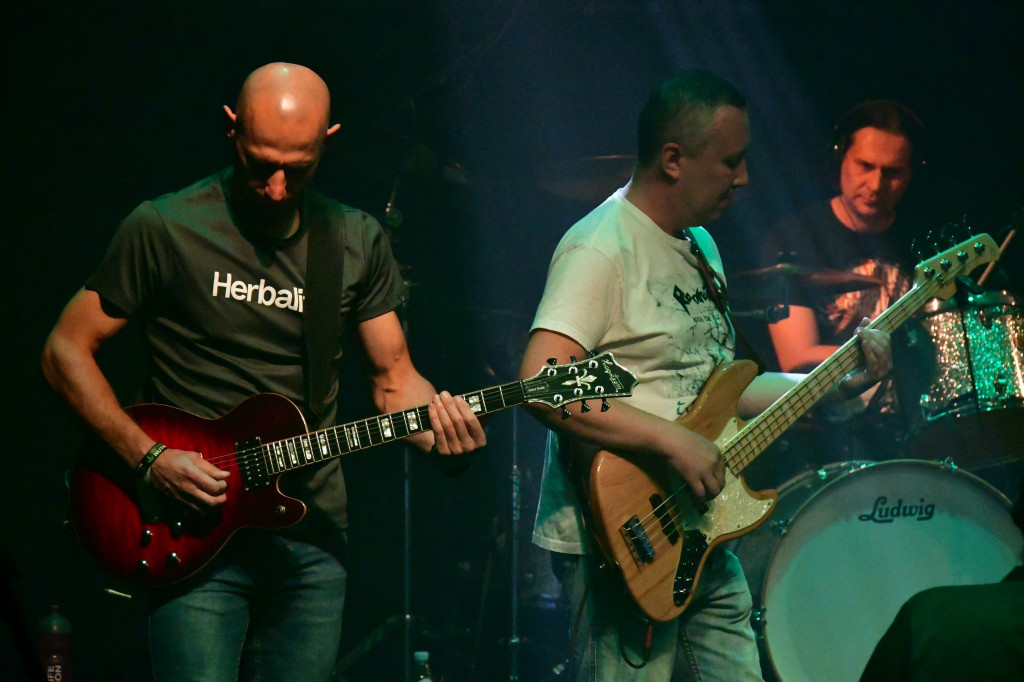 Rockowe brzmienia w Biłgoraju: Koncert DAYLIGHT THORN i HEAD VISION