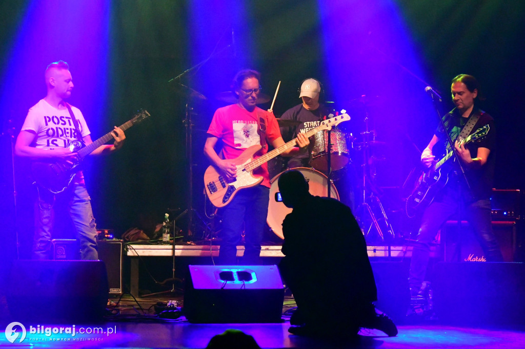 Rockowe brzmienia w Biłgoraju: Koncert DAYLIGHT THORN i HEAD VISION