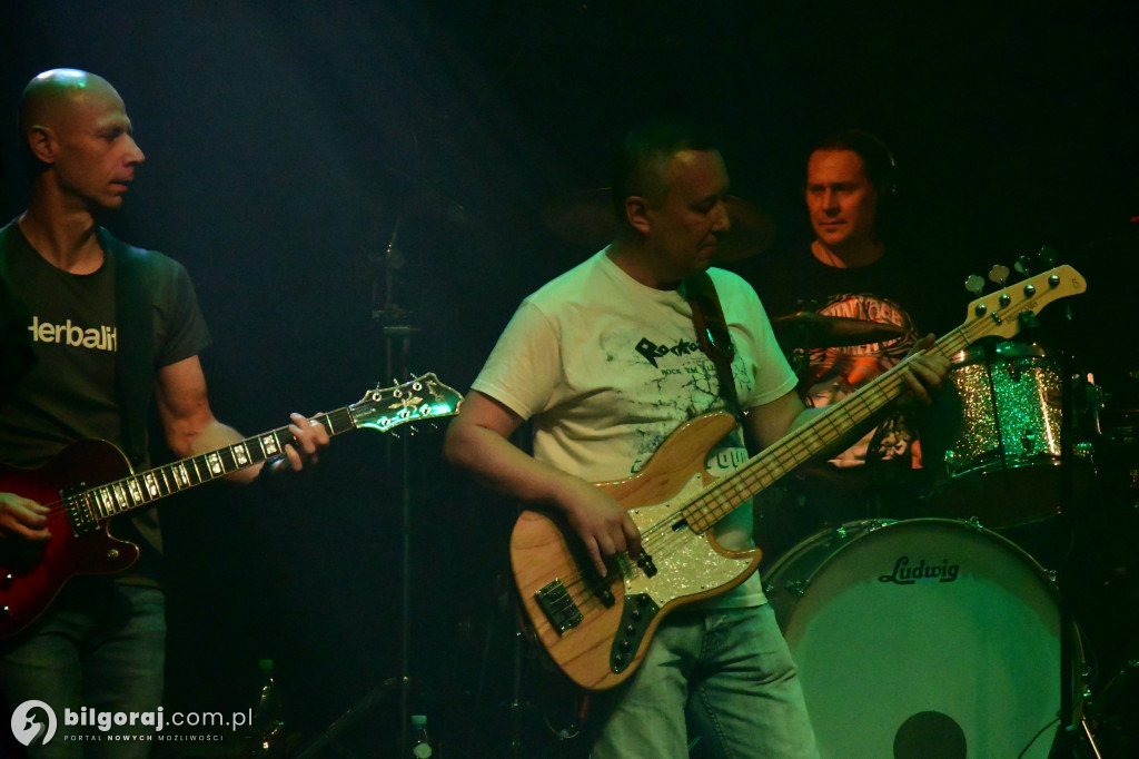 Rockowe brzmienia w Biłgoraju: Koncert DAYLIGHT THORN i HEAD VISION
