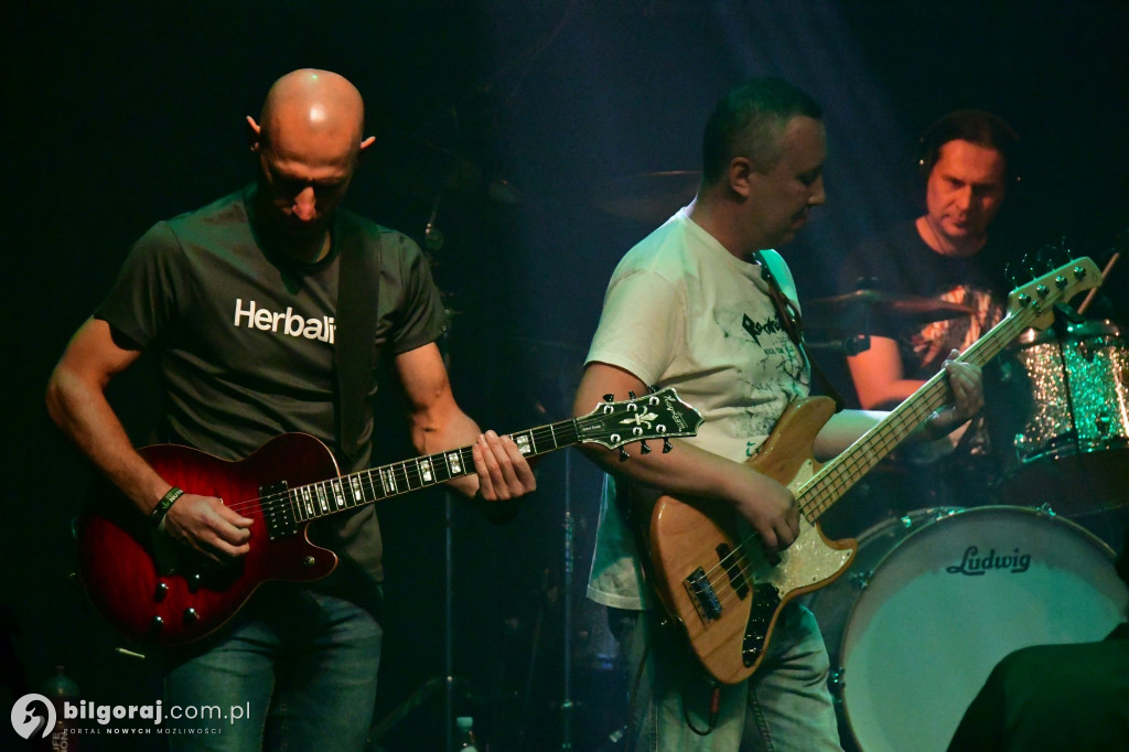 Rockowe brzmienia w Biłgoraju: Koncert DAYLIGHT THORN i HEAD VISION