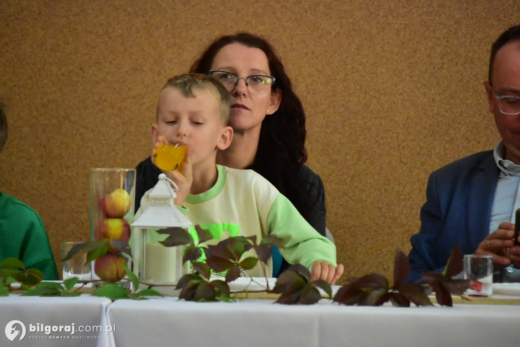 Potok Górny - Święto Kobiet Wiejskich: Pasja, integracja i szarlotka