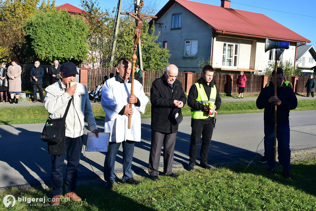 Dereźnia. Procesja różańcowa. Wiara i tradycja mieszkańców