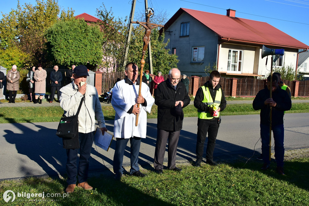 Dereźnia. Procesja różańcowa. Wiara i tradycja mieszkańców