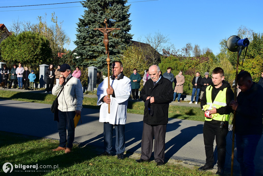 Dereźnia. Procesja różańcowa. Wiara i tradycja mieszkańców