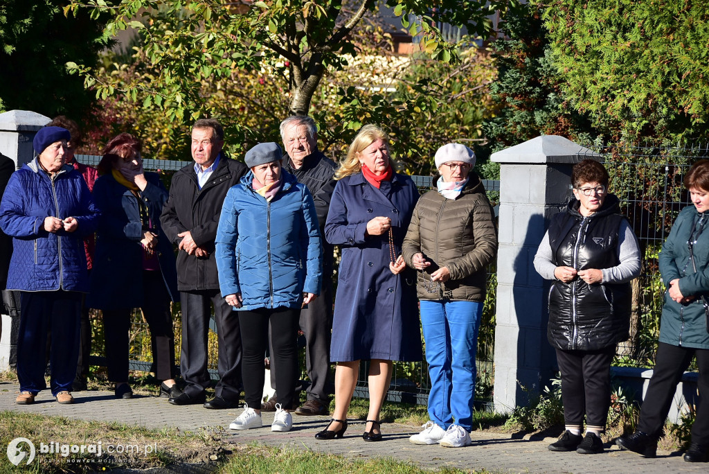 Dereźnia. Procesja różańcowa. Wiara i tradycja mieszkańców