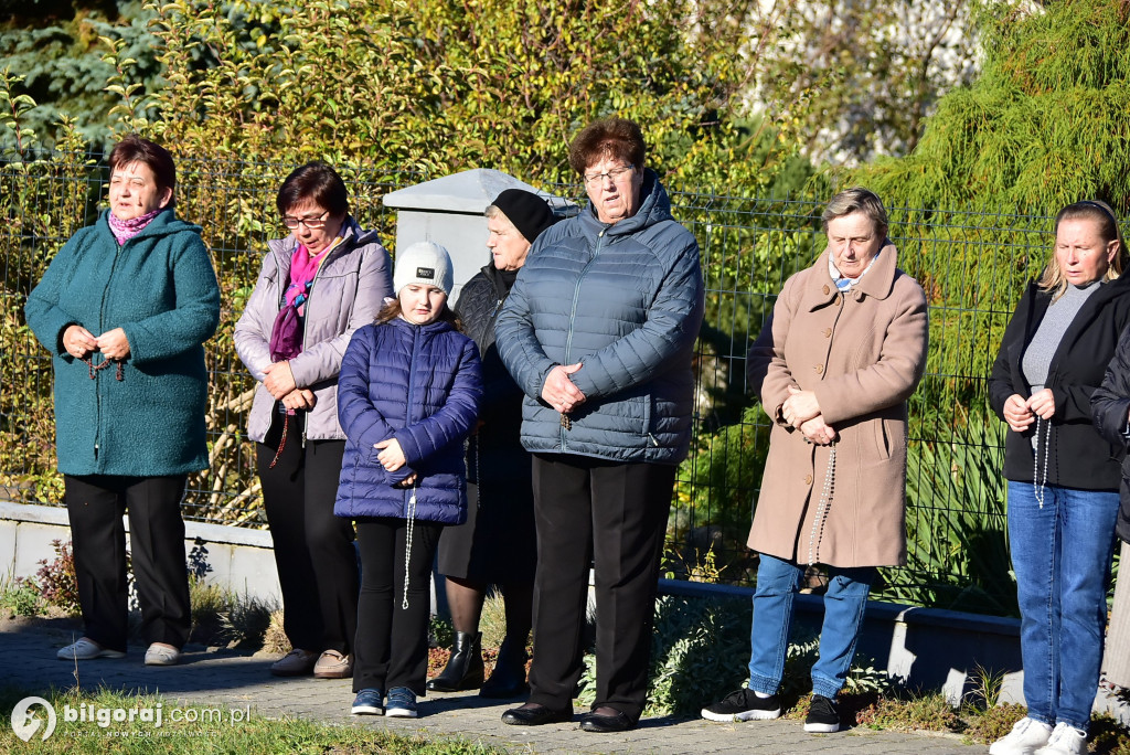 Dereźnia. Procesja różańcowa. Wiara i tradycja mieszkańców