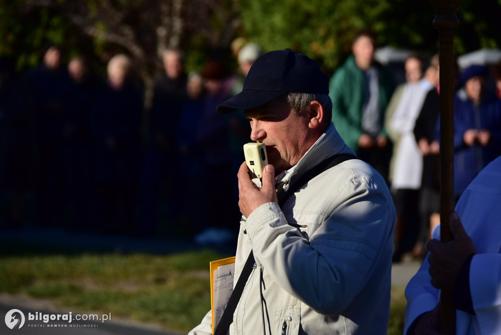 Dereźnia. Procesja różańcowa. Wiara i tradycja mieszkańców