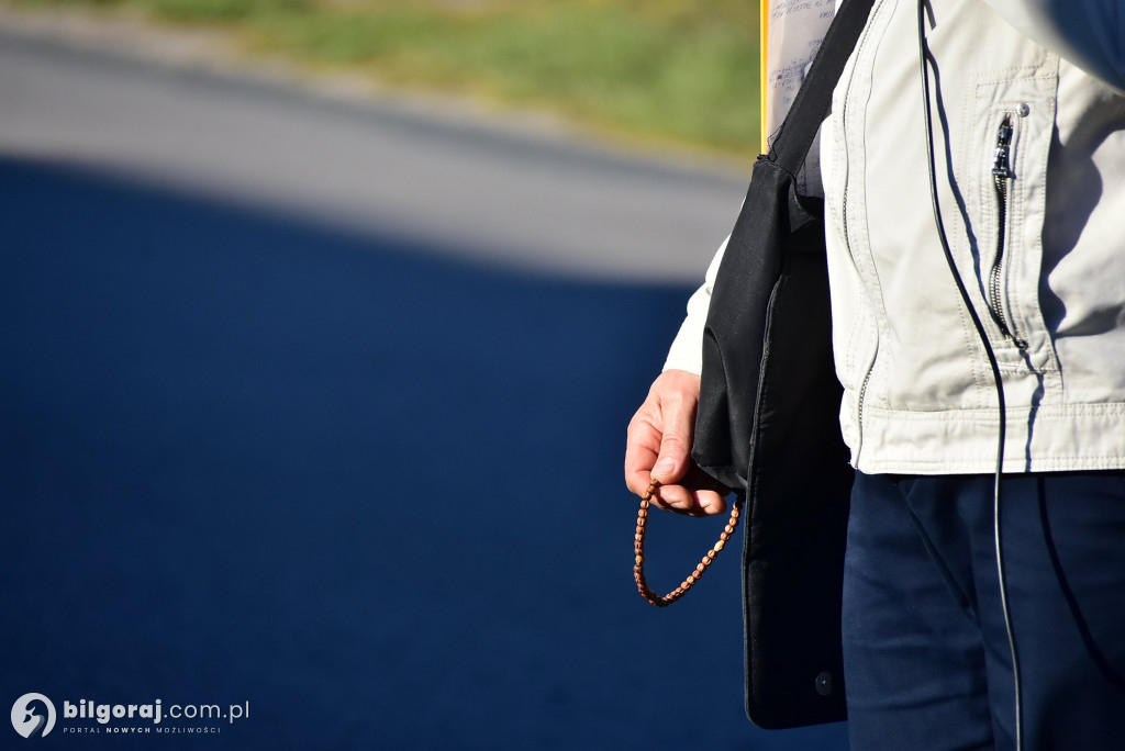 Dereźnia. Procesja różańcowa. Wiara i tradycja mieszkańców