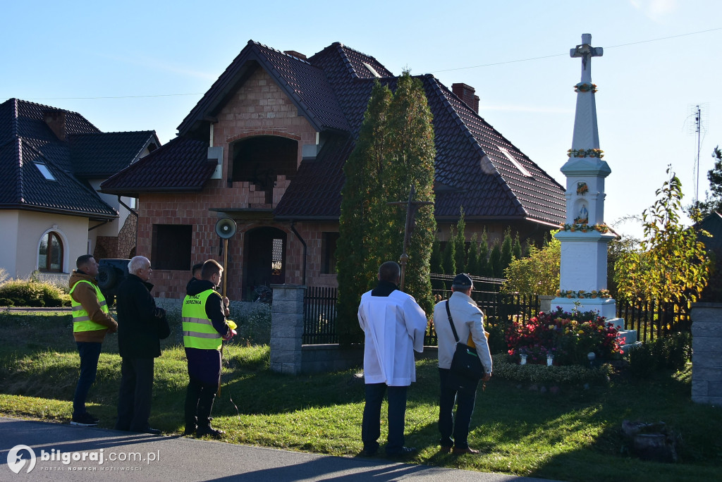 Dereźnia. Procesja różańcowa. Wiara i tradycja mieszkańców