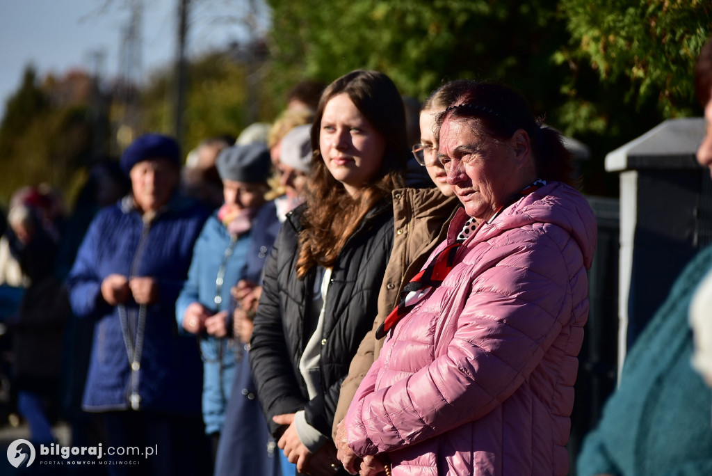 Dereźnia. Procesja różańcowa. Wiara i tradycja mieszkańców