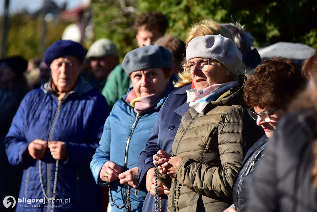 Dereźnia. Procesja różańcowa. Wiara i tradycja mieszkańców