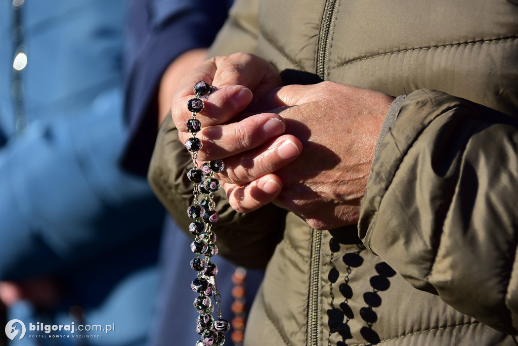Dereźnia. Procesja różańcowa. Wiara i tradycja mieszkańców