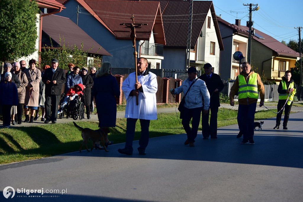Dereźnia. Procesja różańcowa. Wiara i tradycja mieszkańców