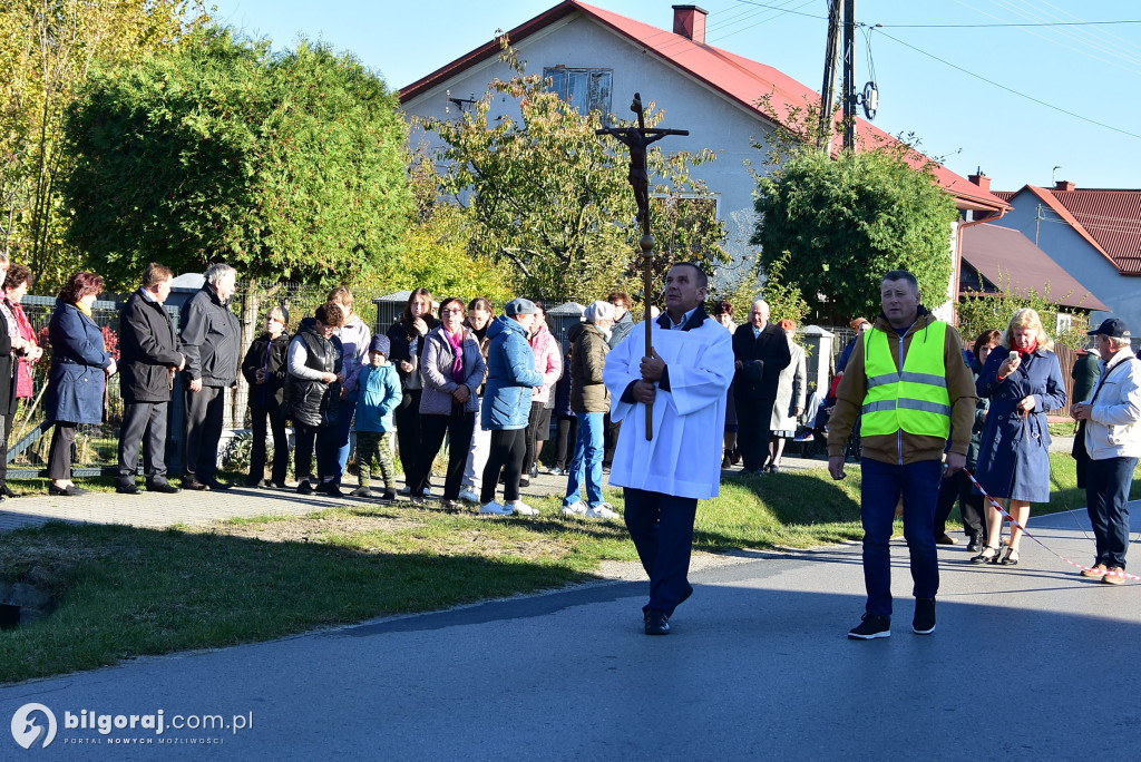 Dereźnia. Procesja różańcowa. Wiara i tradycja mieszkańców