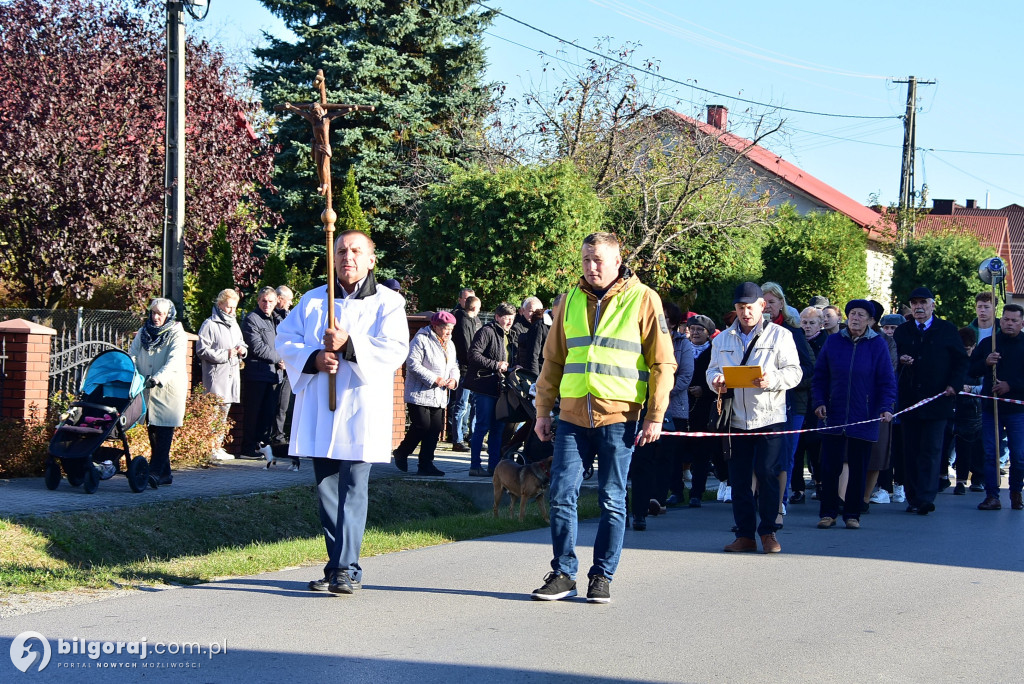 Dereźnia. Procesja różańcowa. Wiara i tradycja mieszkańców