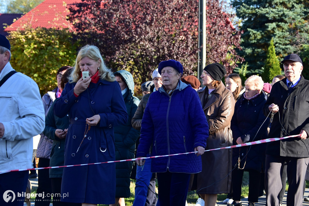 Dereźnia. Procesja różańcowa. Wiara i tradycja mieszkańców