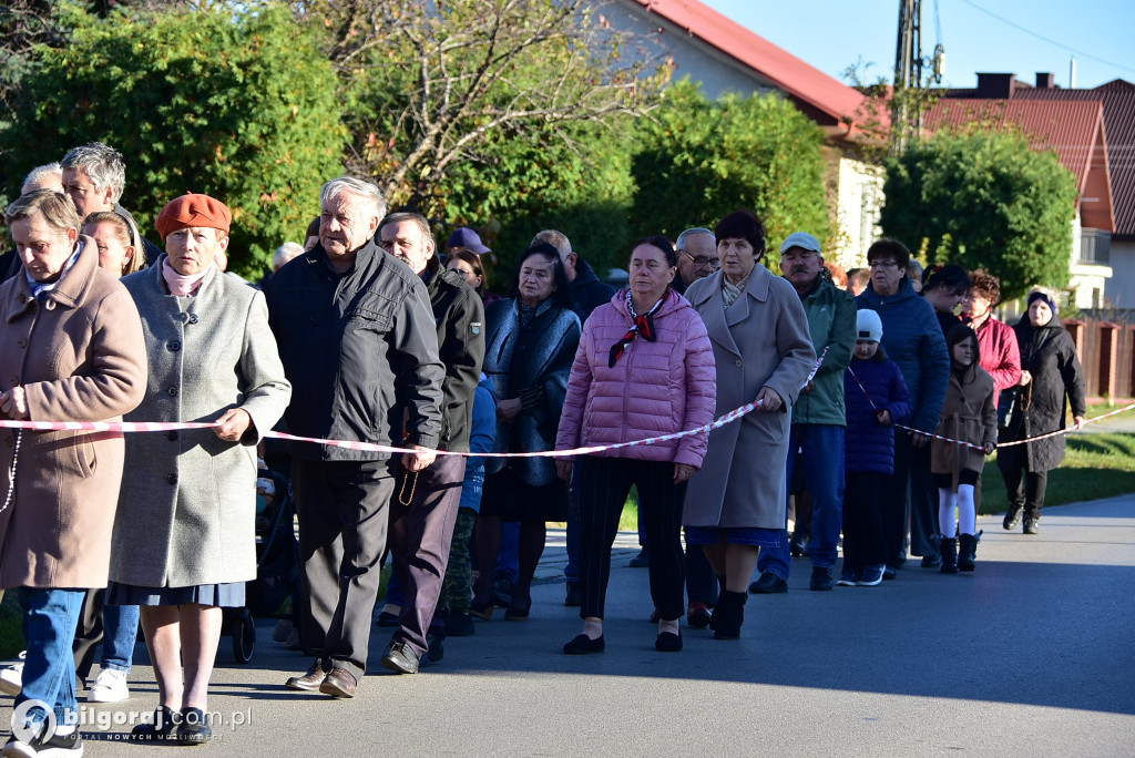 Dereźnia. Procesja różańcowa. Wiara i tradycja mieszkańców