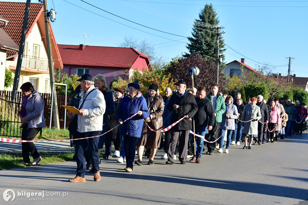 Dereźnia. Procesja różańcowa. Wiara i tradycja mieszkańców