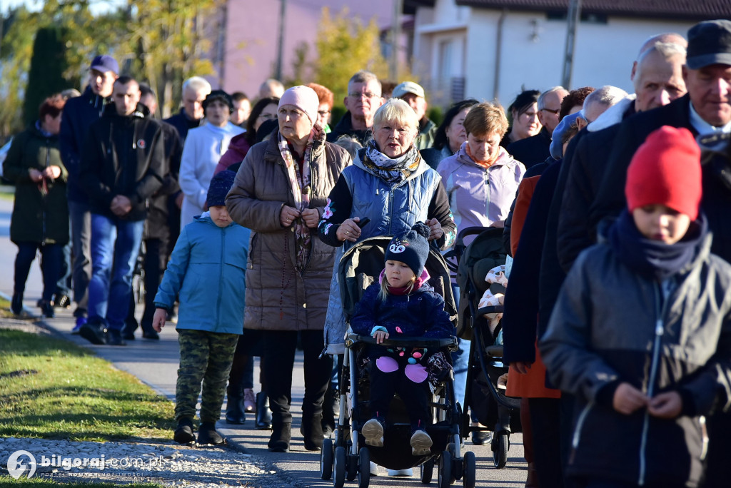 Dereźnia. Procesja różańcowa. Wiara i tradycja mieszkańców