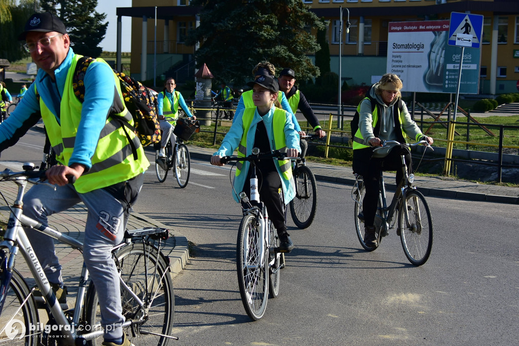 Rajd rowerowy z KGW w Potoku Górnym - Integracja, turystyka i radość