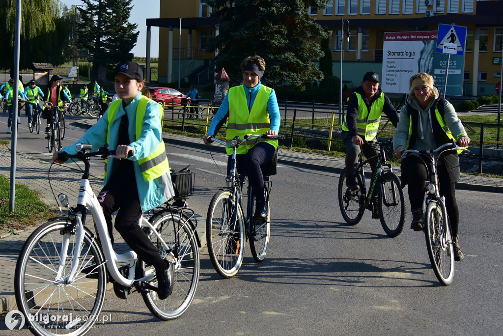 Rajd rowerowy z KGW w Potoku Górnym - Integracja, turystyka i radość