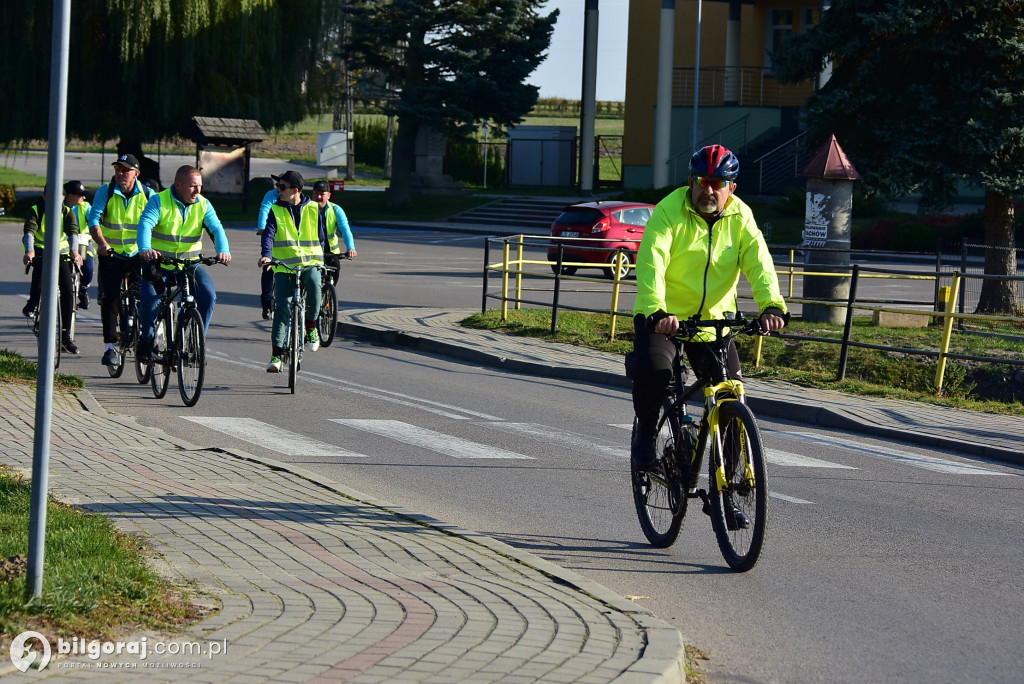 Rajd rowerowy z KGW w Potoku Górnym - Integracja, turystyka i radość