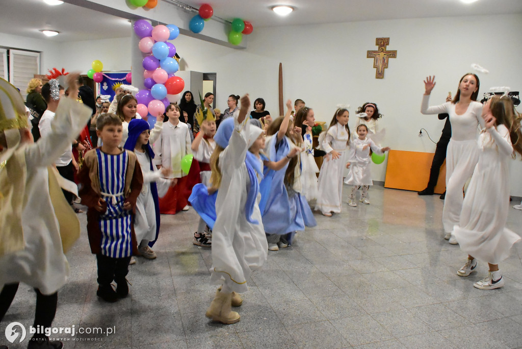 Wzory Świętości: Bal Wszystkich Świętych w Parafii św. Jana Pawła II